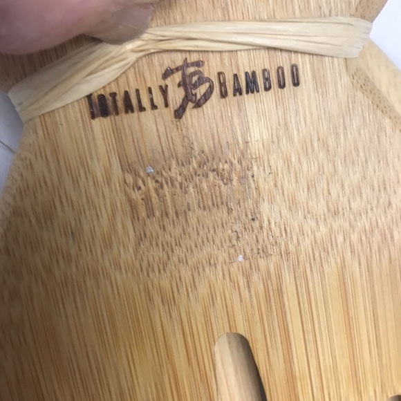 Bamboo salad hands for tossing salads - Picture 3 of 5